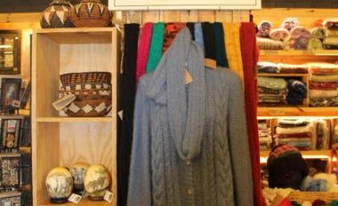 Clothing from hand-spun yarn